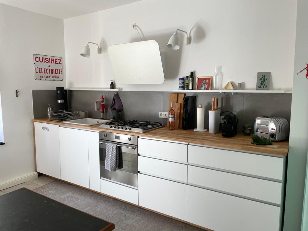 Haus Mit Tuermchen Apartment Solingen Exterior photo